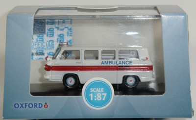 Oxford - Chevrolet Corvair Greenbrier Amblewagon ''Ambulance'', 1:87#03.26/B9
