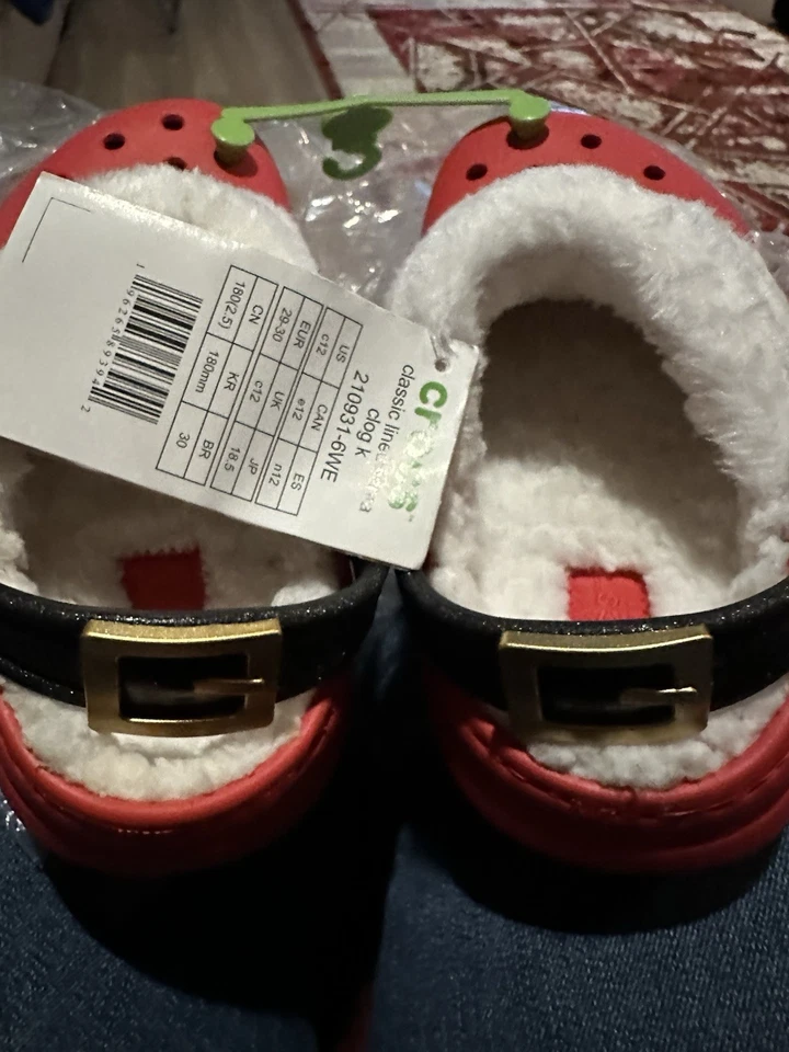 Tamanco Crocs clássico forrado Papai Noel Natal feriado tamanho C12 infantil - Imagem 2 de 4