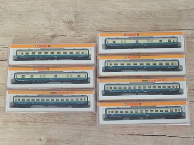 Set Arnold 3201 + 3202 + 3203. 7 Stück DB Wagen