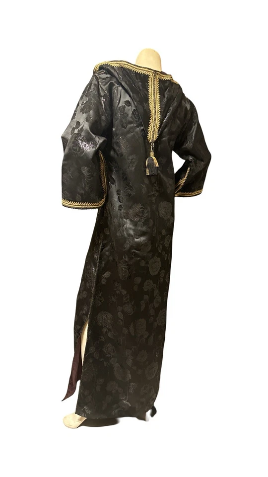 Sudadera con capucha vintage caftán negro sobre negro pompón con capucha mangas en ángulo M brillante Foto 3 de 4