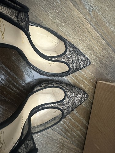 Christian Louboutin Salonu Chantilly Encaje Correa en T Suela Roja Bomba, Negro Talla 37.5 - Imagen 19 de 24