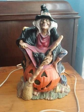 Vintage Halloween Witch Sitting On Pumpkin Light Lamp Ceramic Byron Molds WORKS