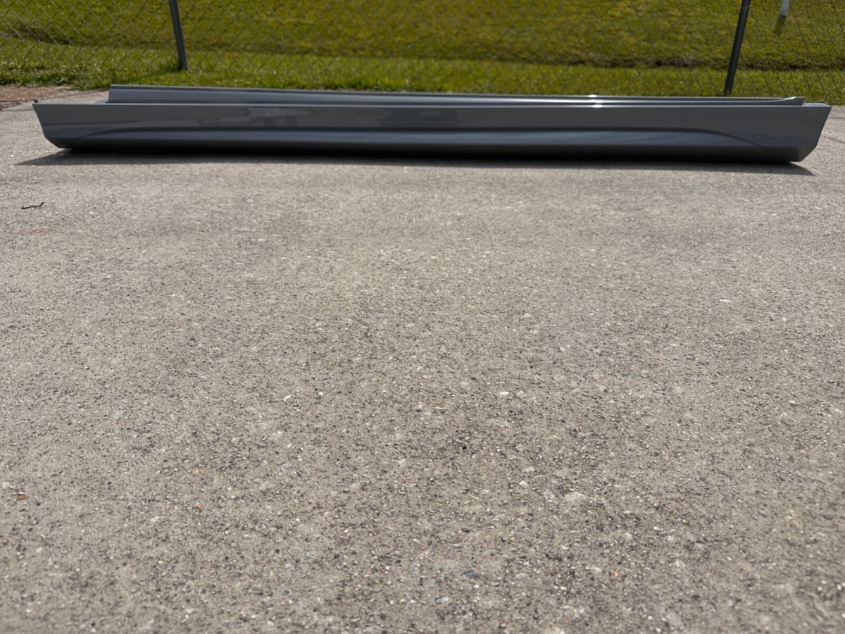 2019-2023 Mercedes GLE AMG SUV V167 Rocker Panel molding LEFT  