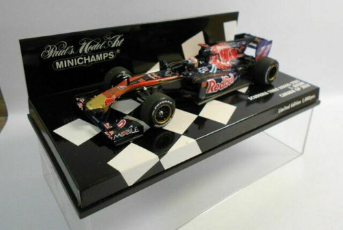 MINICHAMPS 1:43 SCUDERIA TORO ROSSO STR8 D. RICCIARDO 2013 | eBay
