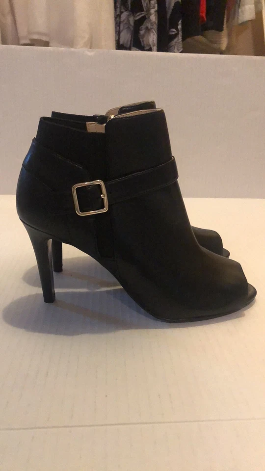 Zapatos de salón Marc Fisher de cuero negro con punta abierta nuevos sin etiquetas para mujer talla 6” Foto 4 de 4