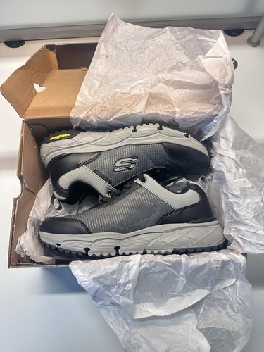 Men’s Size 6 Skechers Trainers