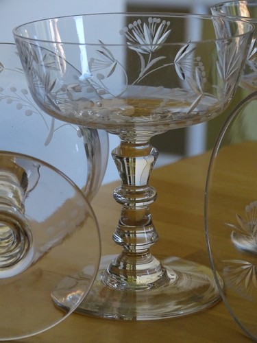 ST LOUIS 6 ANCIENNES COUPES A CHAMPAGNE CRISTAL GRAVURE TALMA - Picture 2 of 12