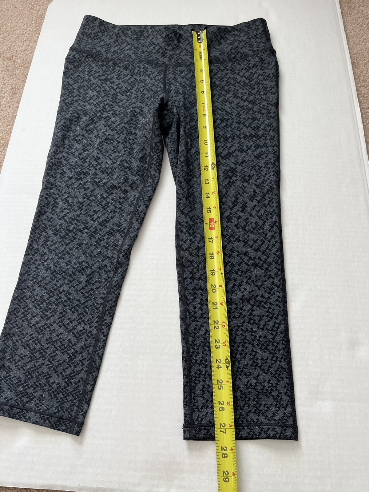 Prana gray patterned capris size medium - image 7