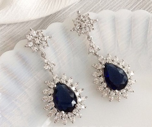 Boucles D'oreilles 14K Or Jaune Avec Diamants F/VS1 Et Saphir Bleu - Jisha