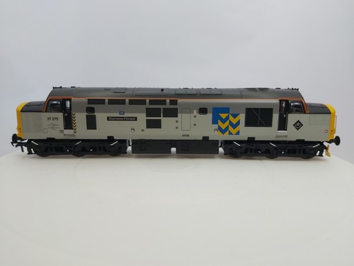 Bachmann 32-778RJ Class 37 Stainless Pioneer BR Railfreight Metals Sector - Grey - Picture 7 of 11