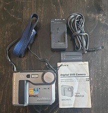 Sony Mavica MVC-FD73 Digital Still Camera with 10x Optical Zoom Battery Untested