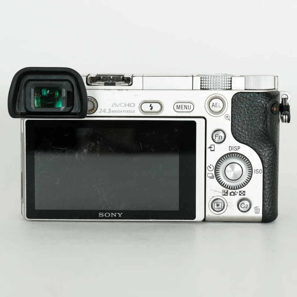 Sony Alpha a6000 ILCE-6000 Spiegellose Kamera Body Silber 24,3MP Getestet mit... - Bild 4 von 4