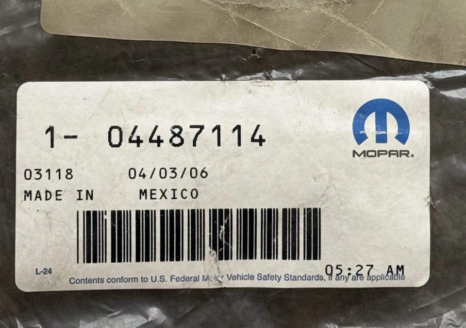 Cable de cableado negativo de batería Mopar genuino (NOS) 6826469AB / 04487114  Foto 3 de 4