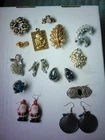 Huge Lot of Vintage Clip On Earings Brooches– Estate Jewelry, Retro, Costume Mix