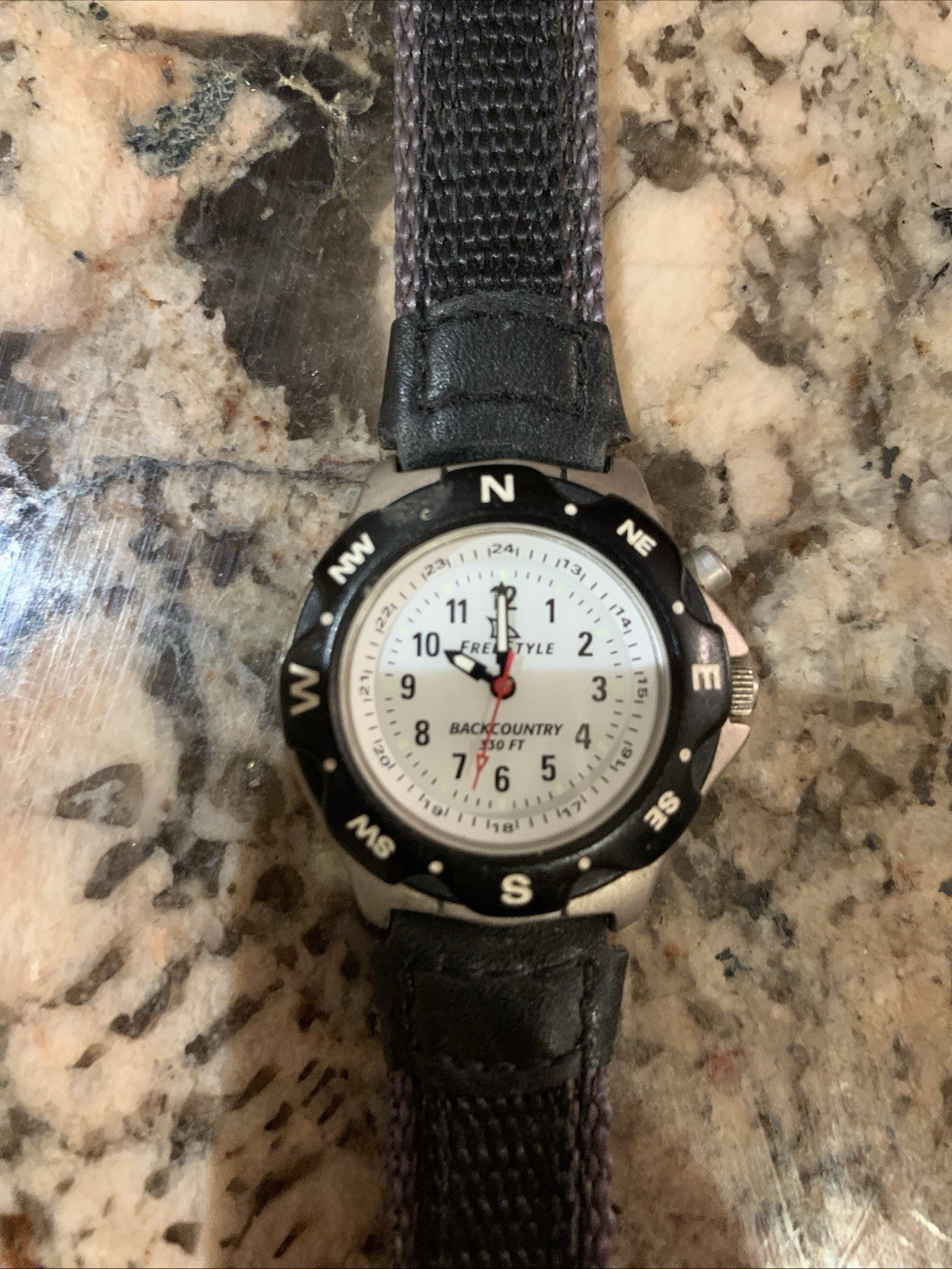 Shark Freestyle 100M 330Ft Vintage Surf Diver Watch