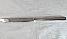 J A Henckels Metrona Modern Solid Serrated Table Knife 9 1/8"