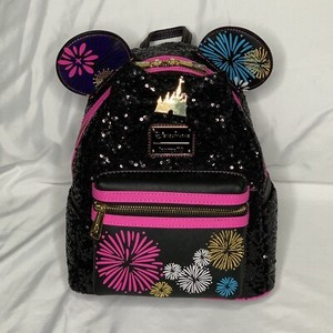 minnie mouse the main attraction backpack