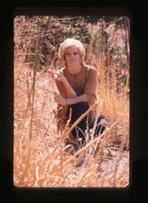 Angie Dickinson Striking Outdoor Glamour Pin up Original 35mm Transparency