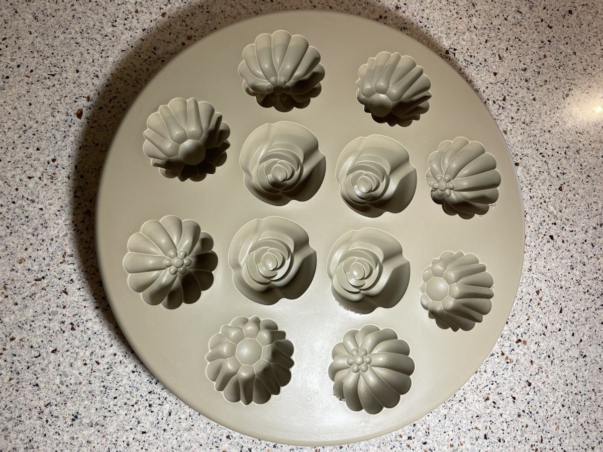 Candy Mold Silicone Mold Flower Muffin Pan Pampered Chef