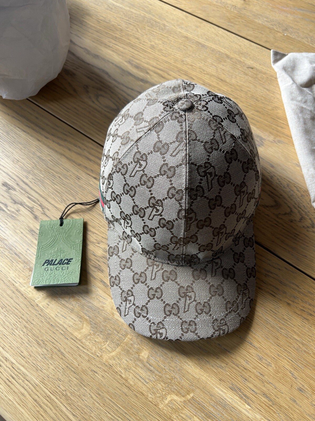 Gucci x Palace Cup In size L