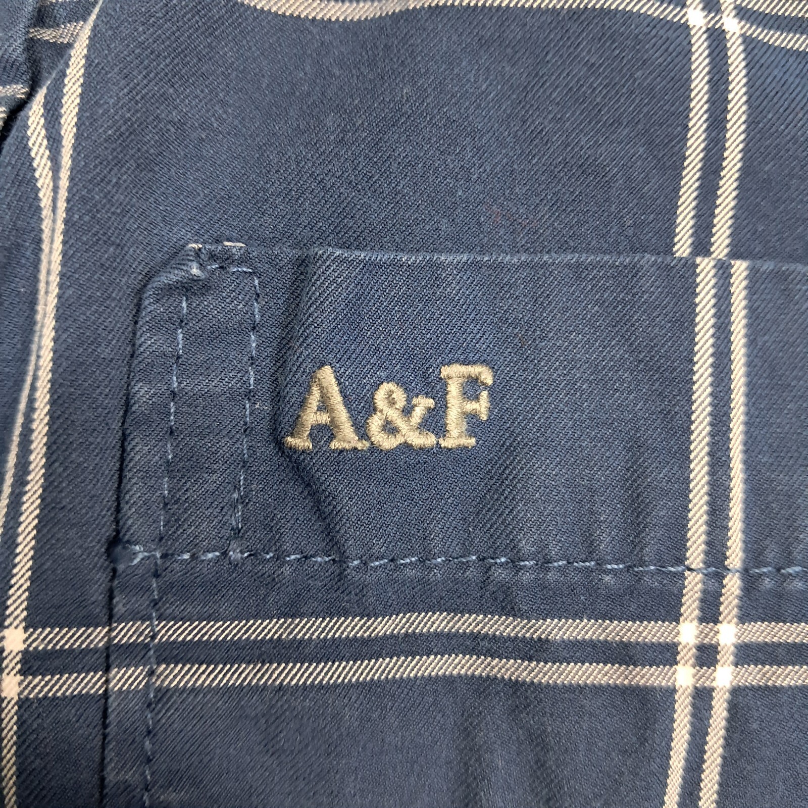 Abercrombie and Fitch Men's Button Up Shirt Long Sleeve Muscle Strip Blue Large