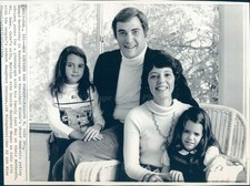 1974 Photo Kenneth Cole Family Children President Nixon Domestic Adviser Chief