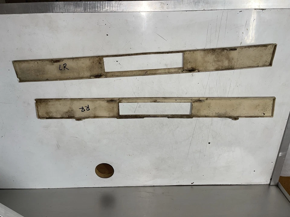 Paneles de relleno de luz trasera izquierda + derecha Caprice Classic 1979 OEM Foto 2 de 2