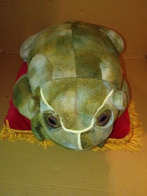 Universal The Nobel Collection Harry Potter Choir Frog Puppet Plush.