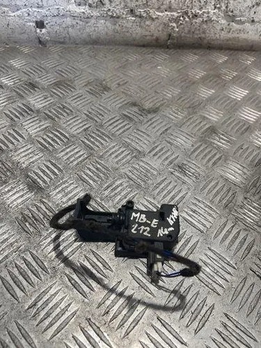 MERCEDES-BENZ E W212 Motor für Tankdeckelverriegelung A2048200072 2.00 20211602