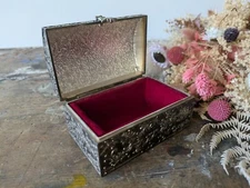 Vintage foliate embossed metal jewel casket dome top box Trinket Silver Tone Vgc