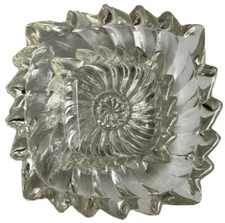 2 PIECE ASHTRAY SET VINTAGE ART STACKING CLEAR GLASS PETAL EDGING FLORAL SQUARE