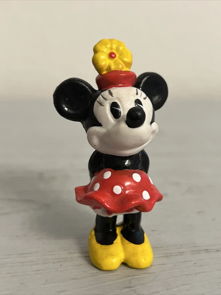 MINNIE MOUSE POLKADOT ПЛАТЬЕ ПИРОГ ГЛАЗ DISNEY 2,5» ФИГУРКА РЕДКАЯ ИГРУШКА - Изображение 4 из 4