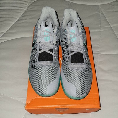 nike kyrie flytrap 2 green glow