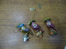 3 katherines collection ornaments Birds with bonnets and flowers