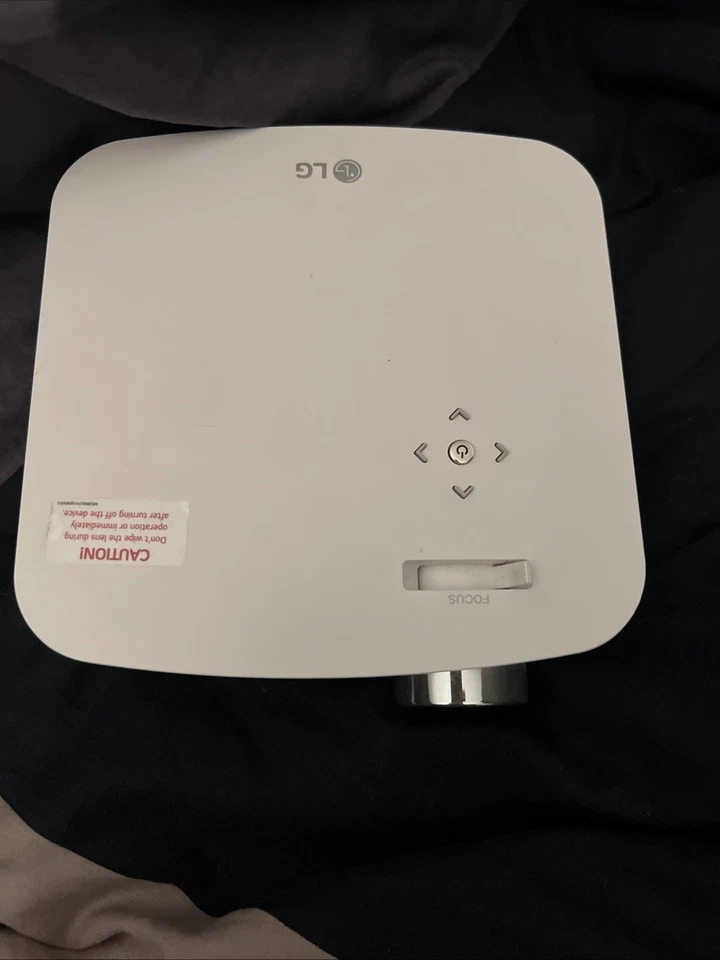 LG Beamer PF50Ks CineBeam Full HD [1920 x 1080] 600 Lumen ,LED, Portable ,White - Bild 2 von 4