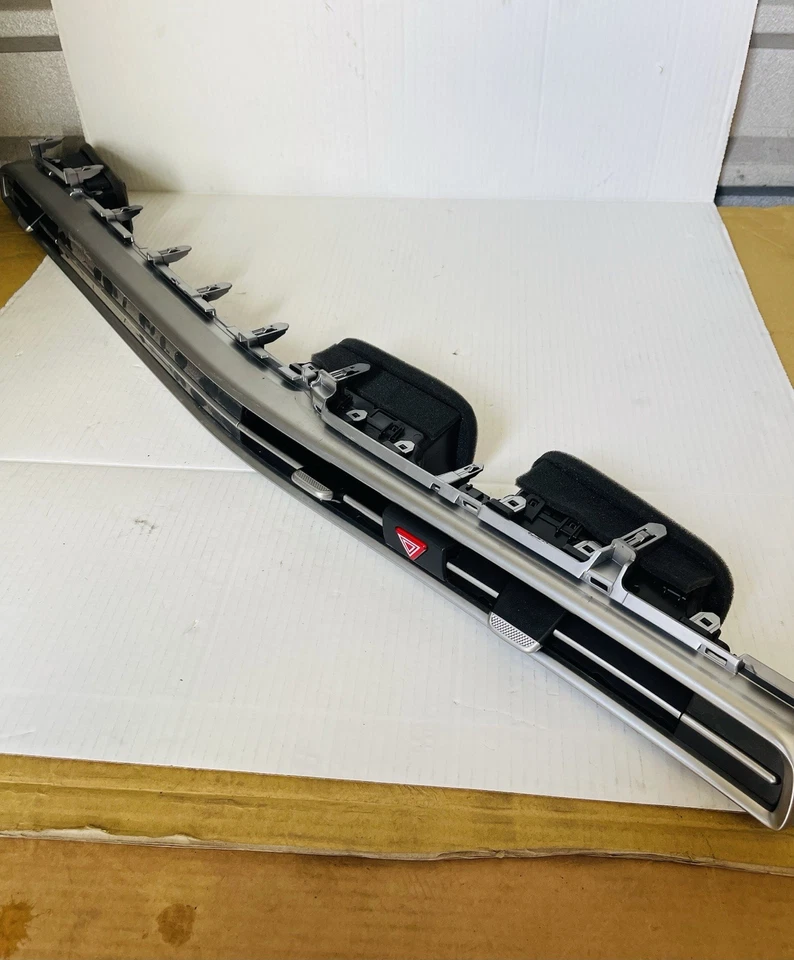 HYUNDAI ELANTRA 2021-2024 TABLERO DE INSTRUMENTOS LADO DERECHO VENTILACIÓN MOLDURA OEM Foto 4 de 4