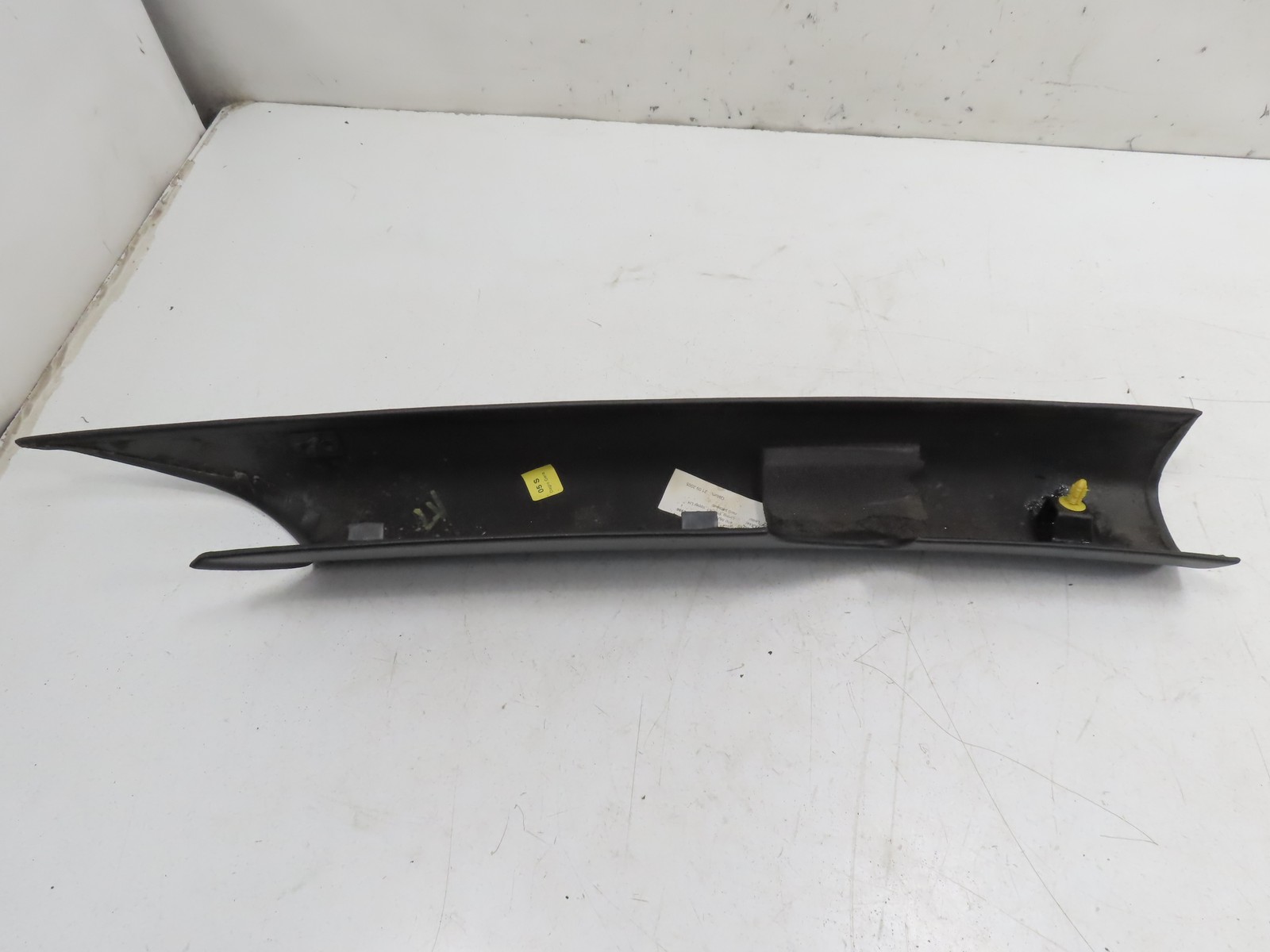 06 Lamborghini Gallardo #1310 Trim A-Pillar Vent Window Panel Cover Big LH 40086