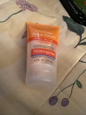 Neutrogena Oil-Free Acne Wash Daily Scrub 4.2oz G113