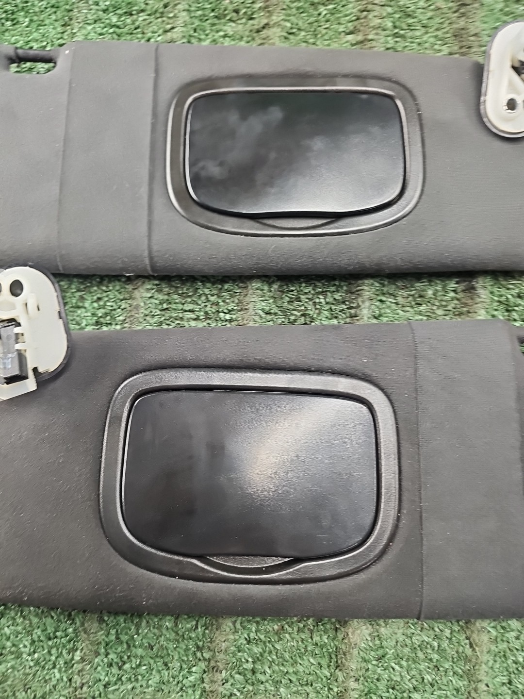 MASERATI GHIBLI OEM 14-21 SET LEFT & RIGHT SIDE SUN VISOR BLACK SUNVISOR SET