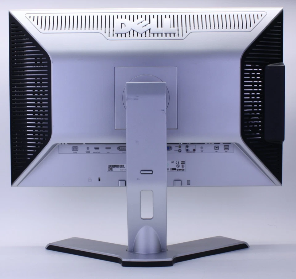 Dell 24-inch UltraSharp 1920x1200 HDMI DP DVI S-Video Comp. USB CF Card 2408WFPb - Image 4 of 4