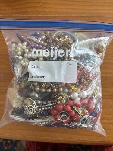 Costume Jewelry Lot Mostly Vintage  Broken & Wearable 6lbs Necklace & Earrings