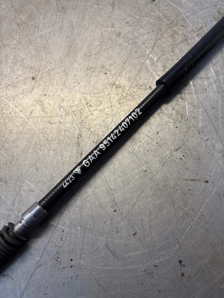 Cable freno mano corto Porsche 944, usado 95142407102 Foto 3 de 4