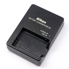 Caricabatteria originale Nikon MH-24 per batteria EN-EL14 D5200 D5300 P7800 P7100