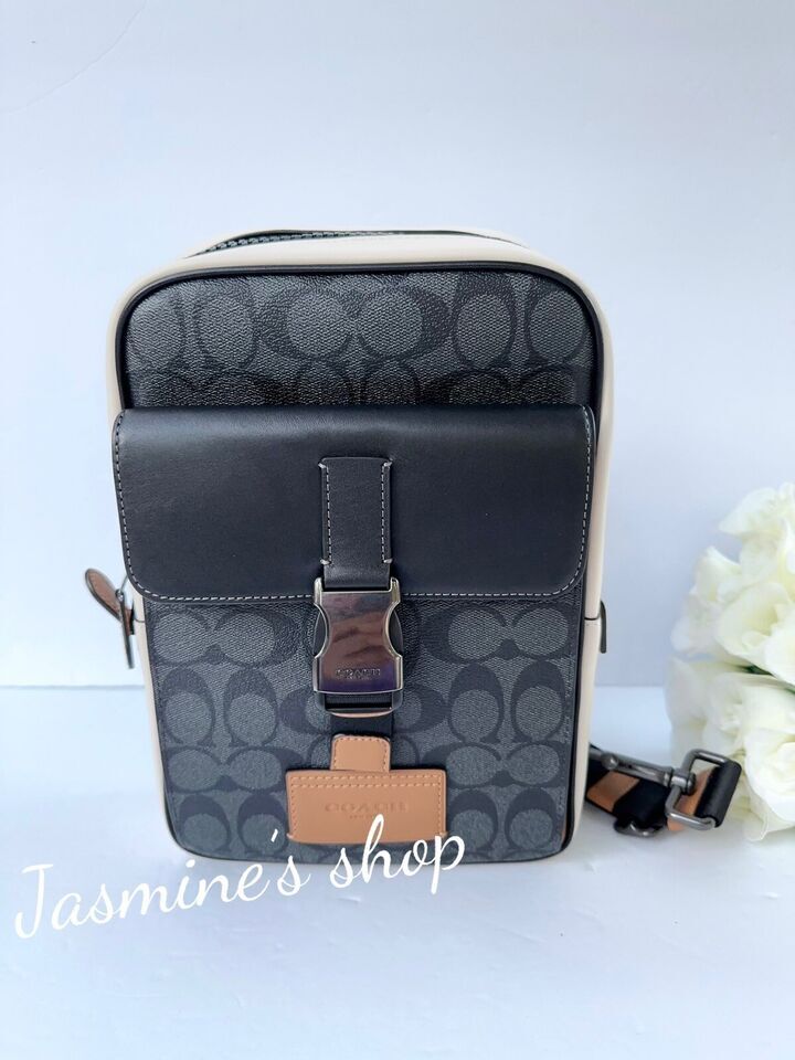 NWT Coach men's Track Pack in Colorblock Signature Canvas