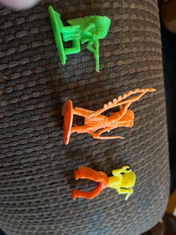 vintage plastic toy indians