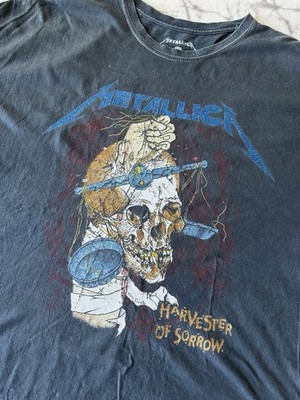 Metallica Official Merchandise Harvester of Sorrow Tour 1988 T-Shirt Men s L/XL