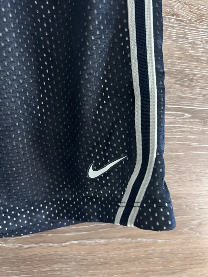 Shorts cintilante Nike New York Yankees Y2K azul marinho infantil 6-7 anos tamanho XS - Imagem 3 de 4