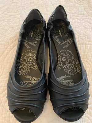Womens 10 M Skechers Bikers Step-Up Originals Black Leather Peep Toe Shoes Flat