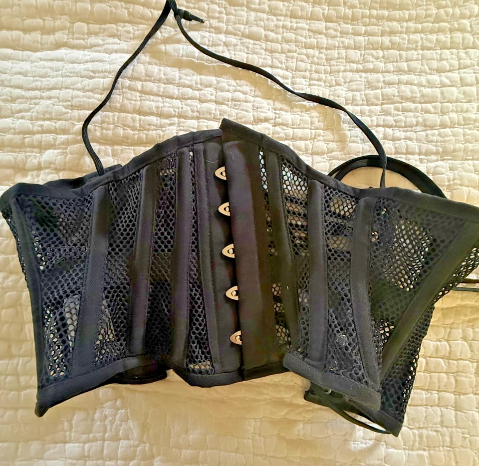 Corsé Huerto 24" Usado en Excelente Condición Foto 4 de 4