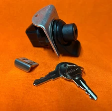 Southco Keylocking Flush/Knob Latch 93-303  With Custom Aluminum Bracket